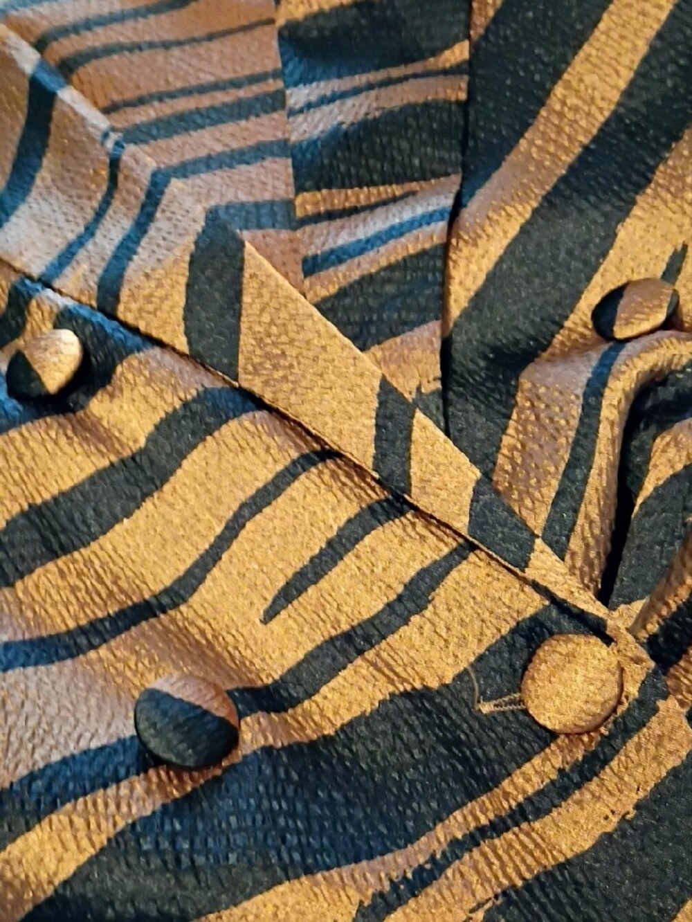 Who What Wear Animal Print Tiger-Stripe Oversized Double Breasted Blazer, Sz 6 - Picture 10 of 11